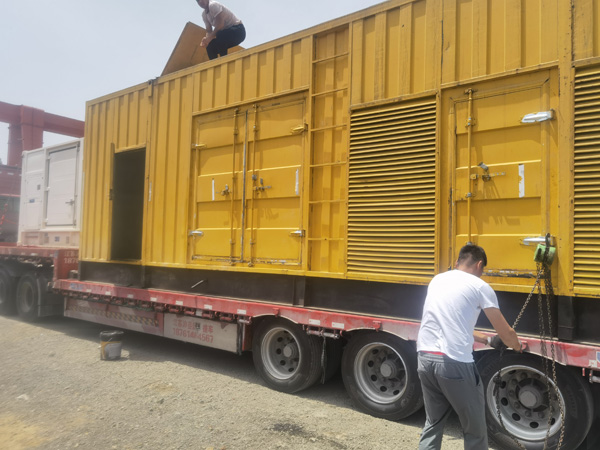 厦门发电机出租100KW发电机需要什么规格的电缆线?
